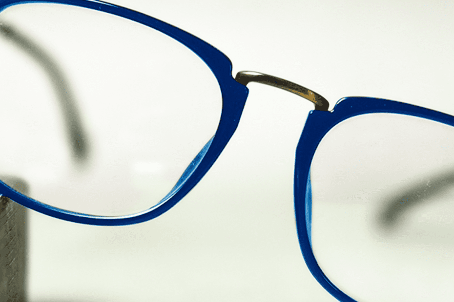óculos azul