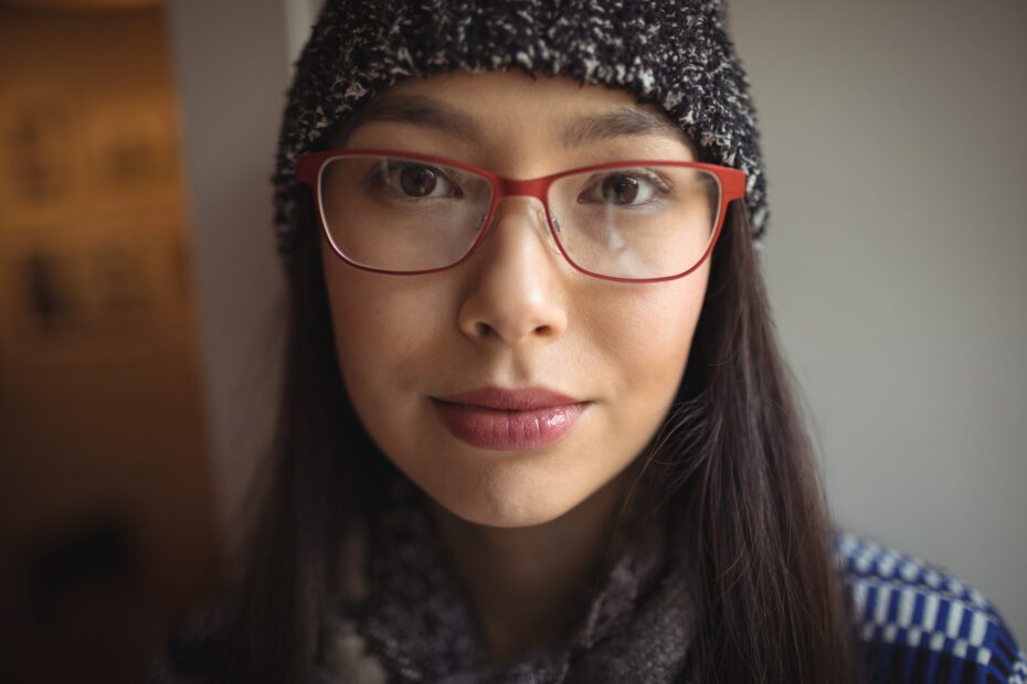 Tipos de armação de óculos feminino e como escolher