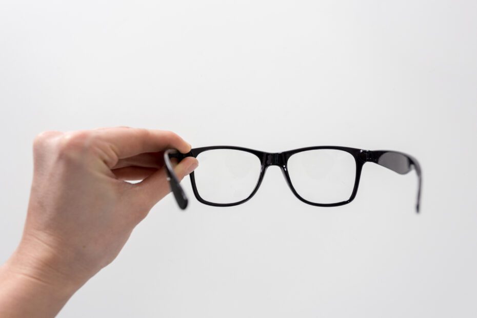 Polimento de lente de óculos de grau: tudo que você precisa saber
